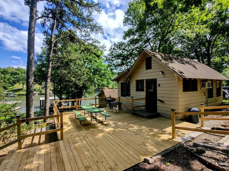 #09 - Large Lakeview One Bedroom- Pet Friendly Hot Springs Zewnętrze zdjęcie