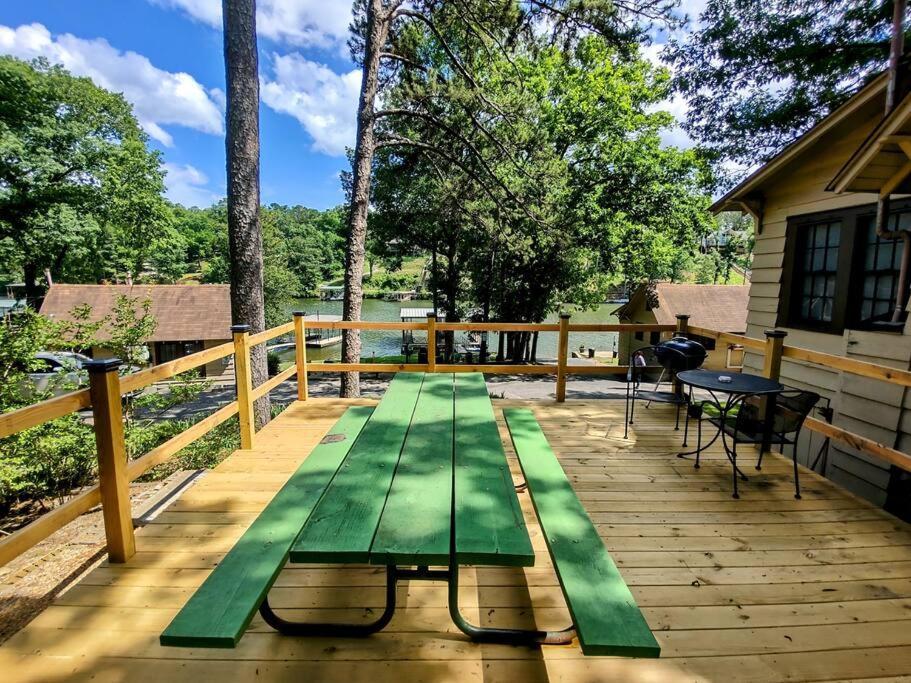 #09 - Large Lakeview One Bedroom- Pet Friendly Hot Springs Zewnętrze zdjęcie